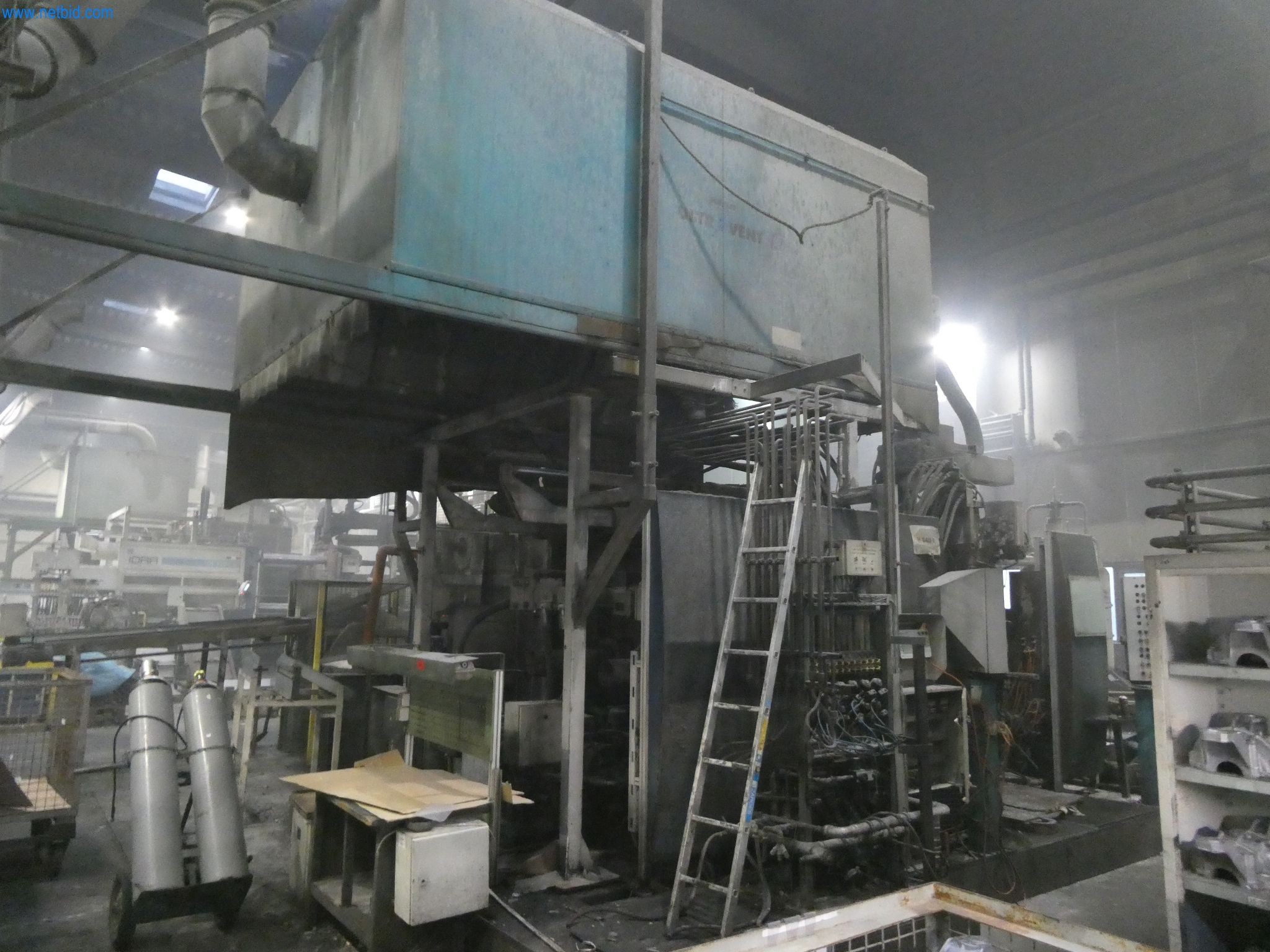 Machines & systems for light metal die casting (powertrain & structural parts)-4