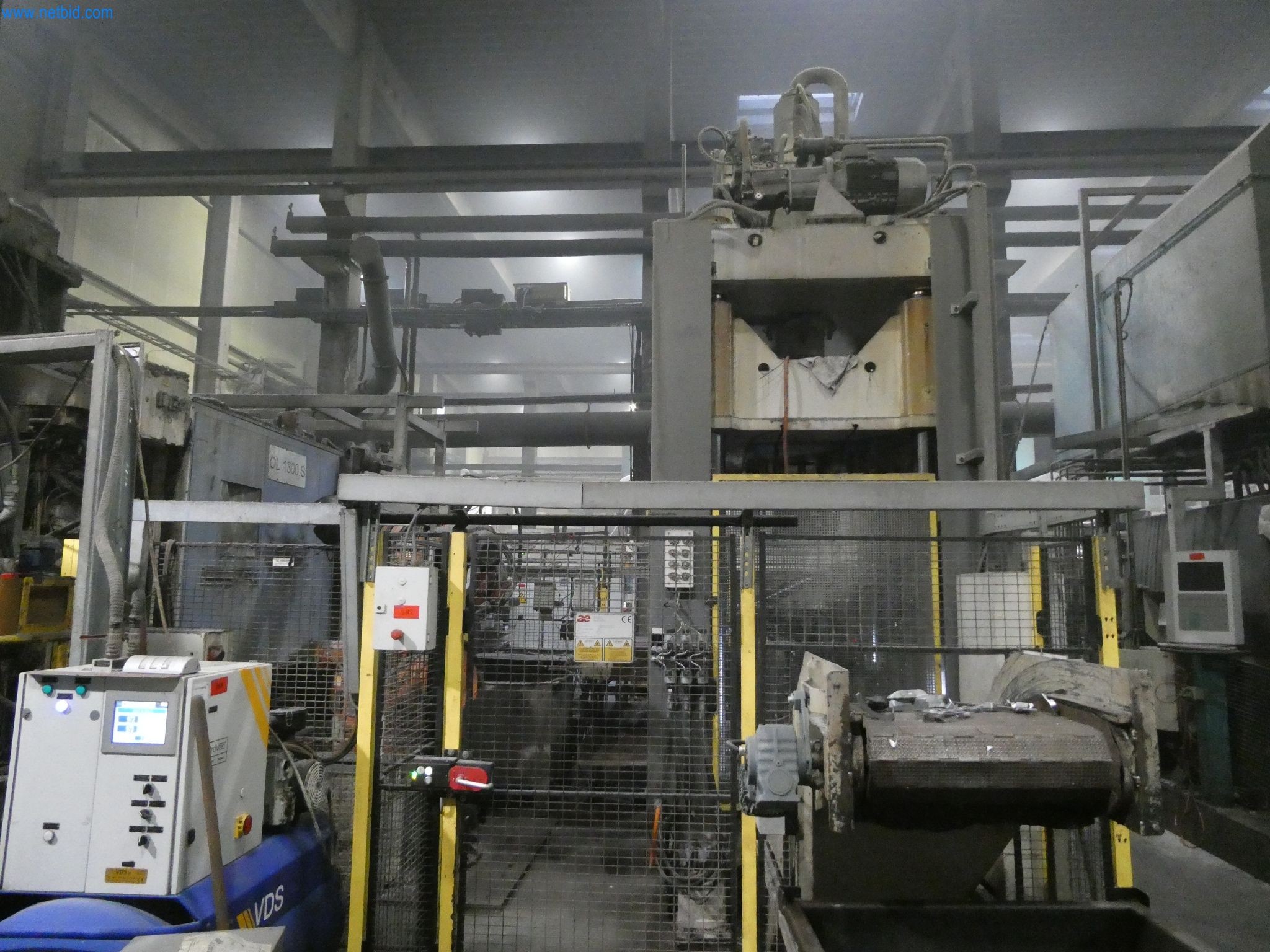 Machines & systems for light metal die casting (powertrain & structural parts)-13