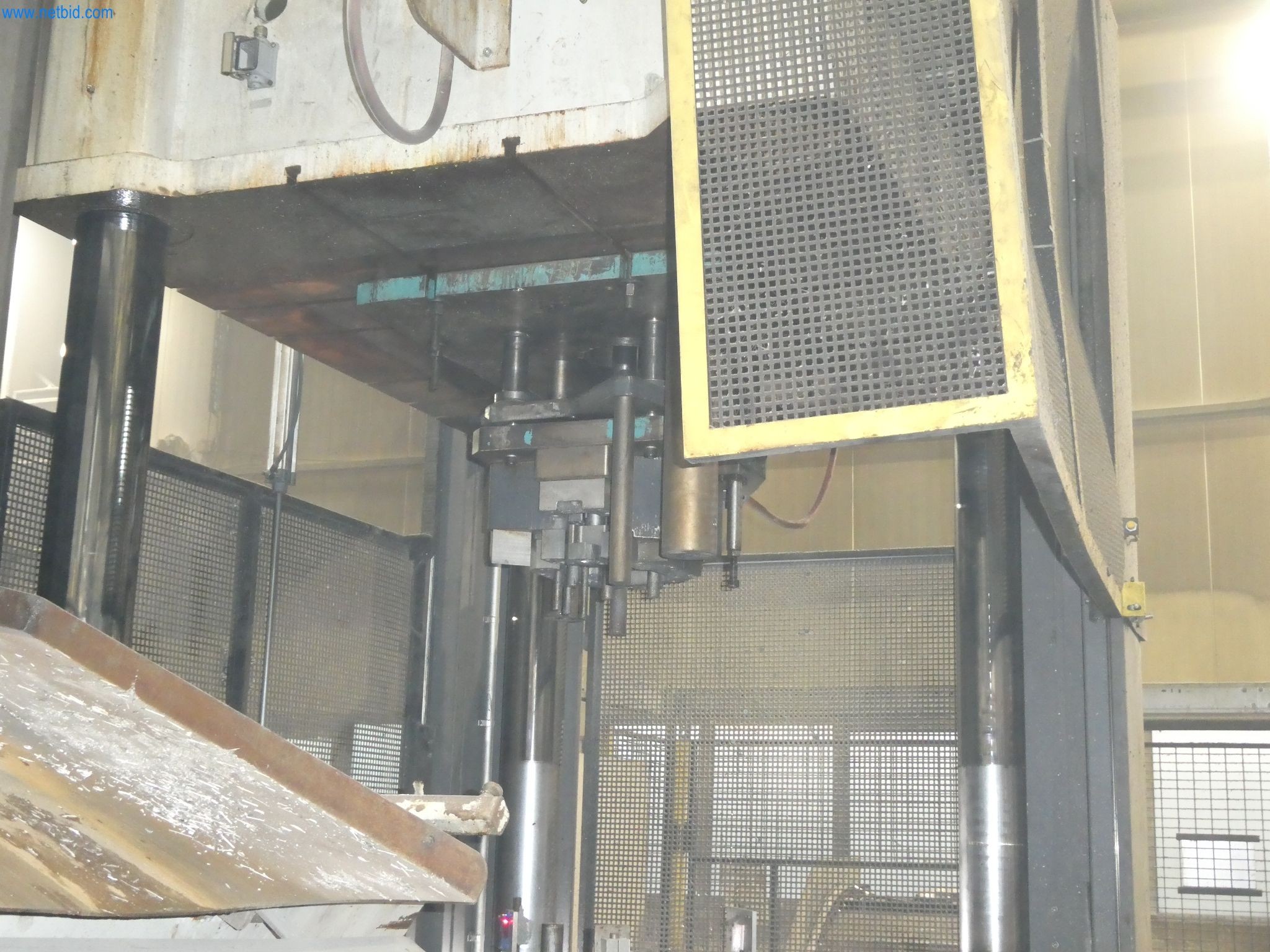 Machines & systems for light metal die casting (powertrain & structural parts)-20