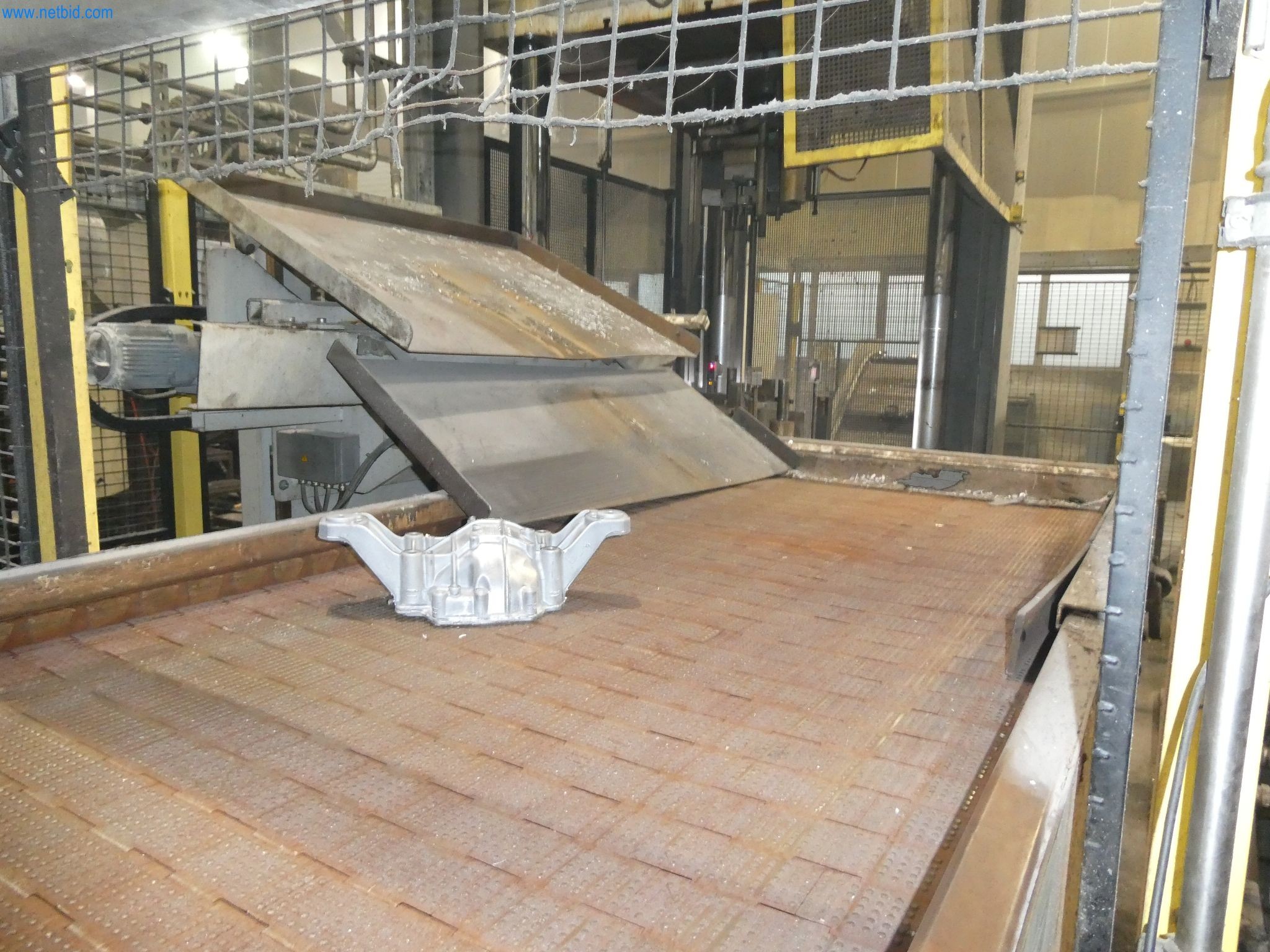 Machines & systems for light metal die casting (powertrain & structural parts)-21