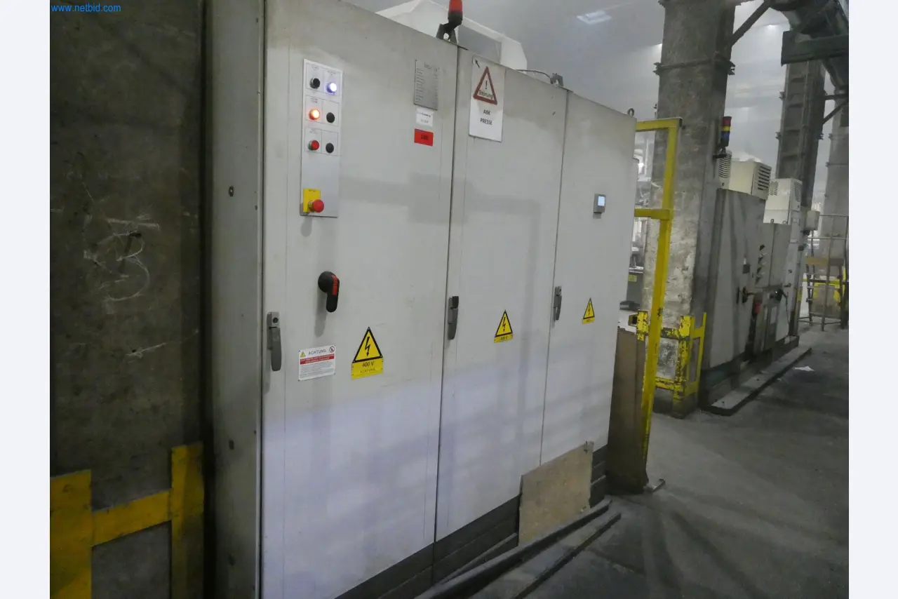 Machines & systems for light metal die casting (powertrain & structural parts)-28