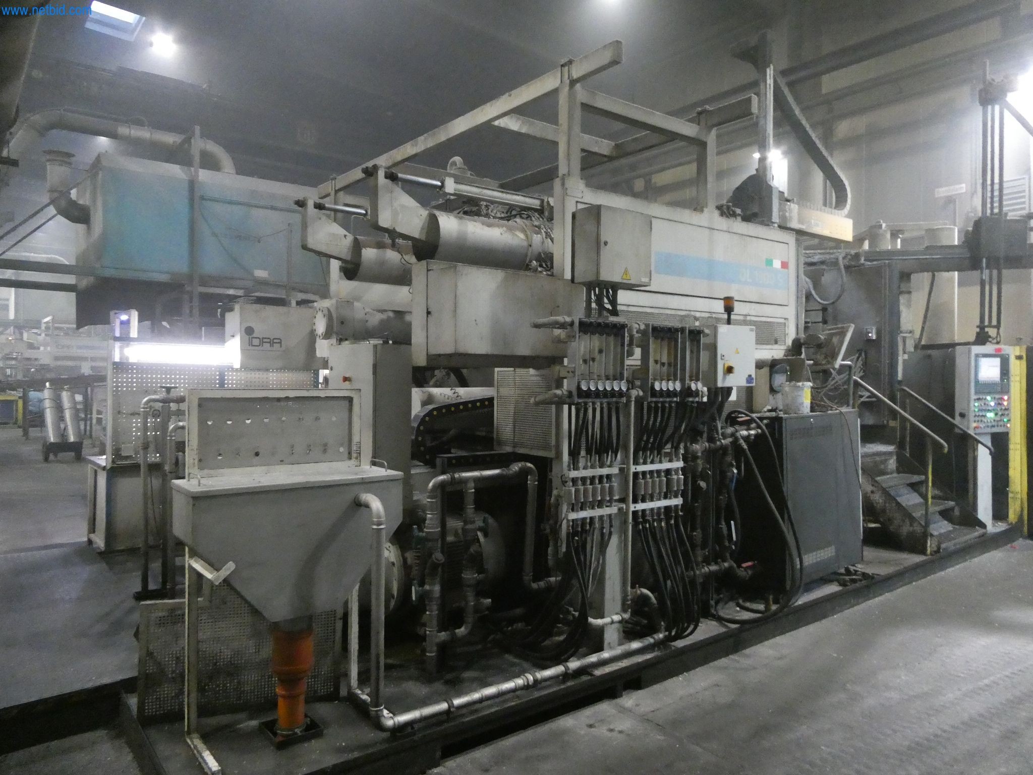 Machines & systems for light metal die casting (powertrain & structural parts)-4