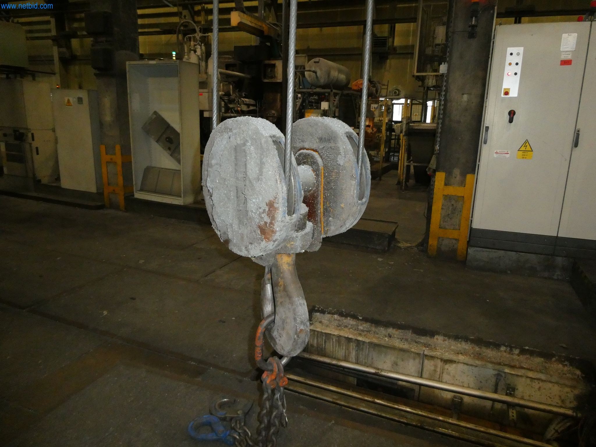 Machines & systems for light metal die casting (powertrain & structural parts)-7