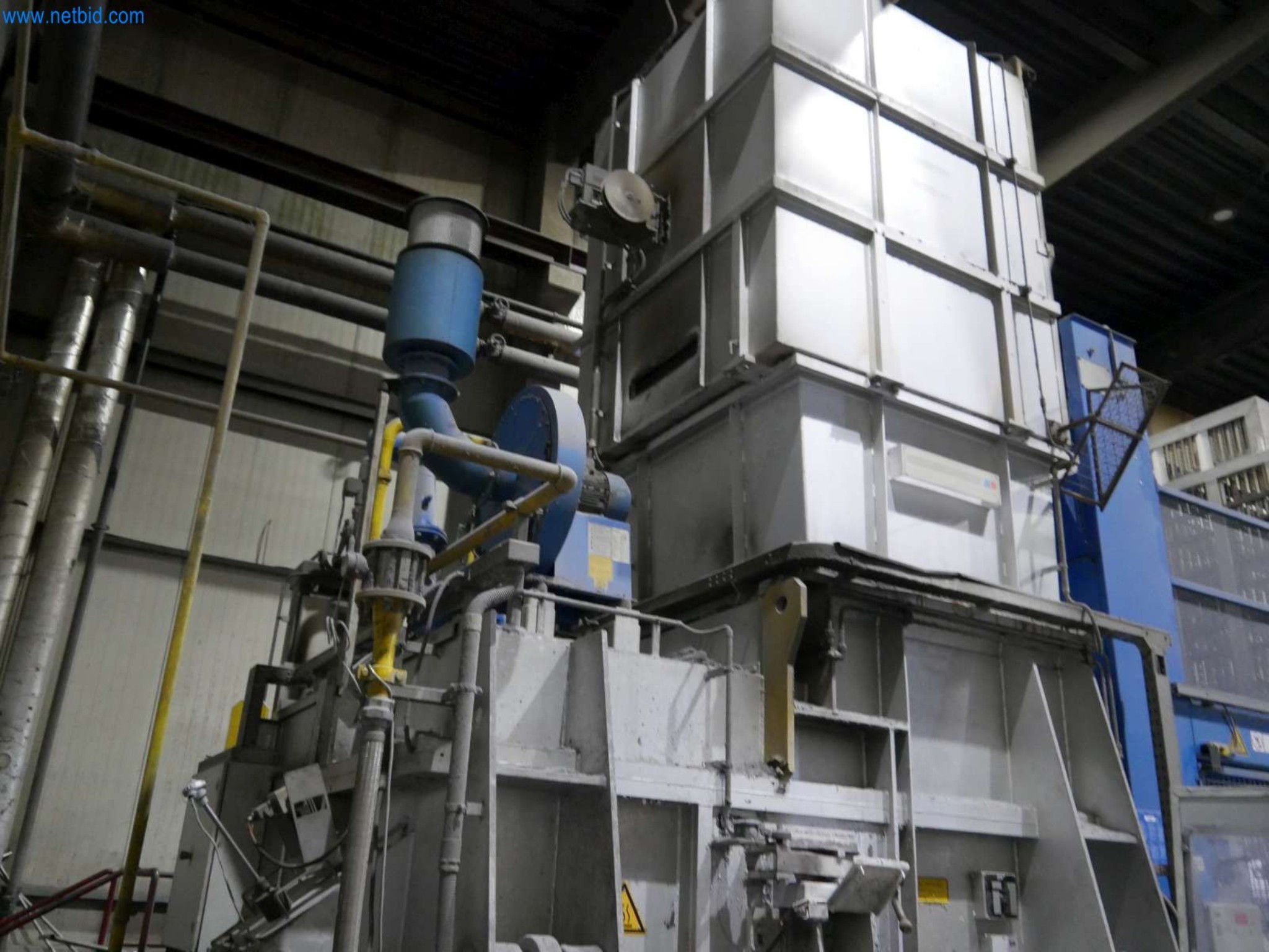 Machines & systems for light metal die casting (powertrain & structural parts)-15