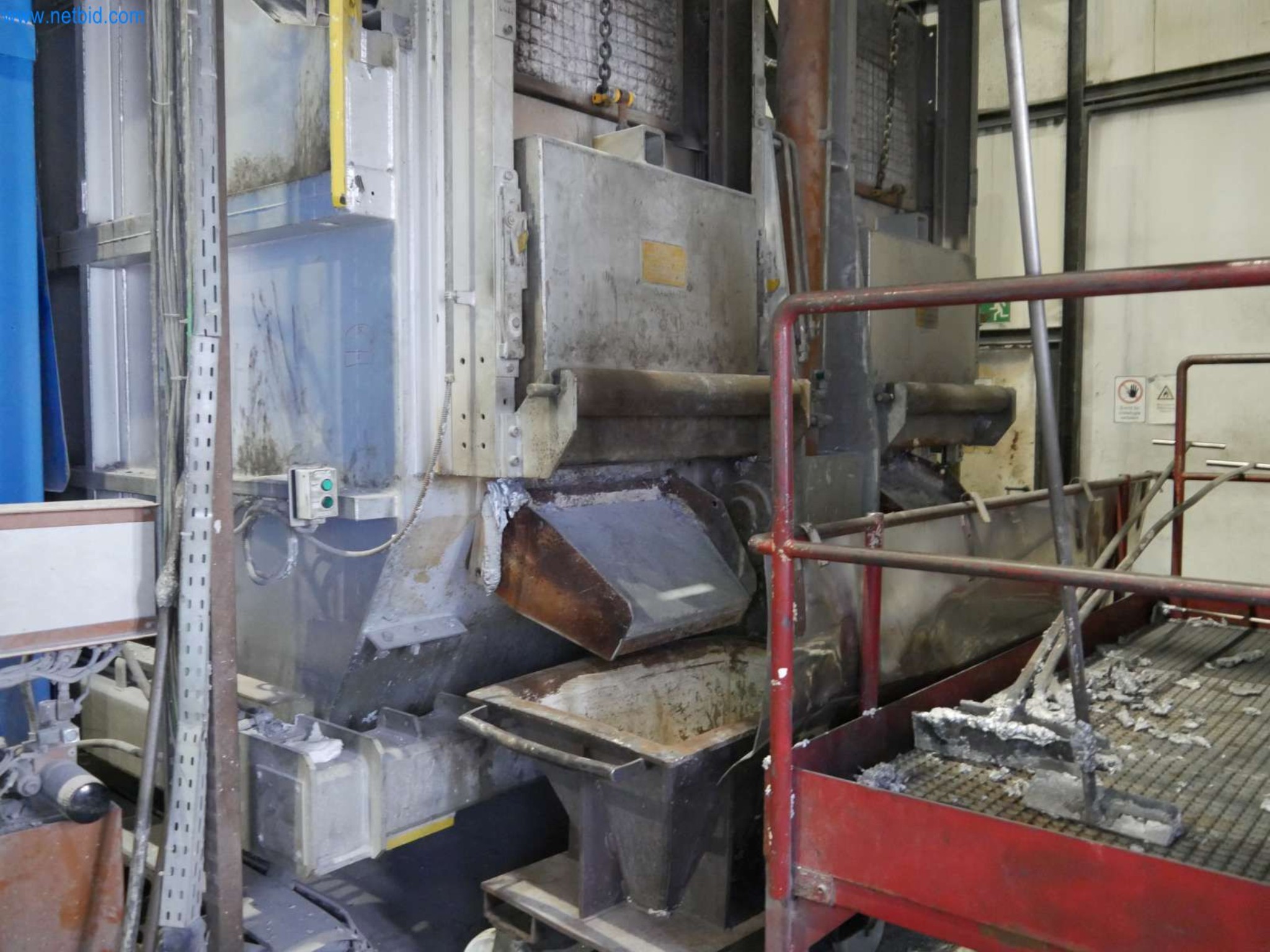 Machines & systems for light metal die casting (powertrain & structural parts)-5