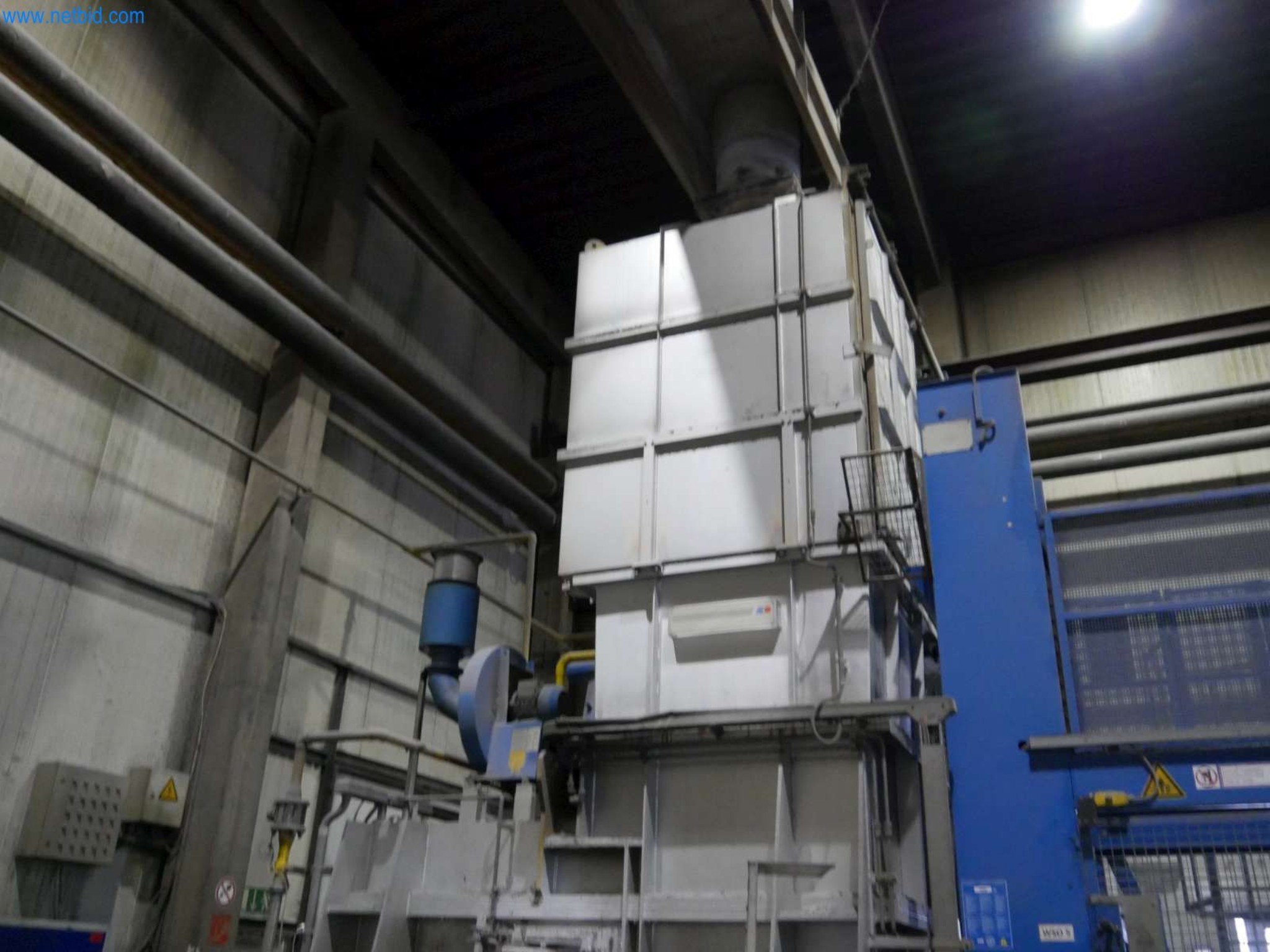 Machines & systems for light metal die casting (powertrain & structural parts)-8