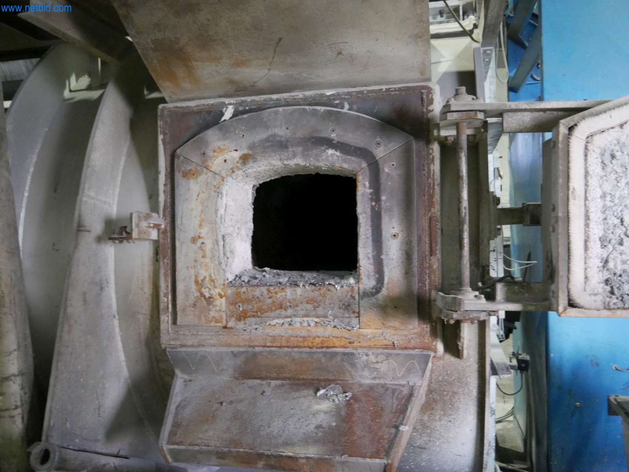 Machines & systems for light metal die casting (powertrain & structural parts)-14