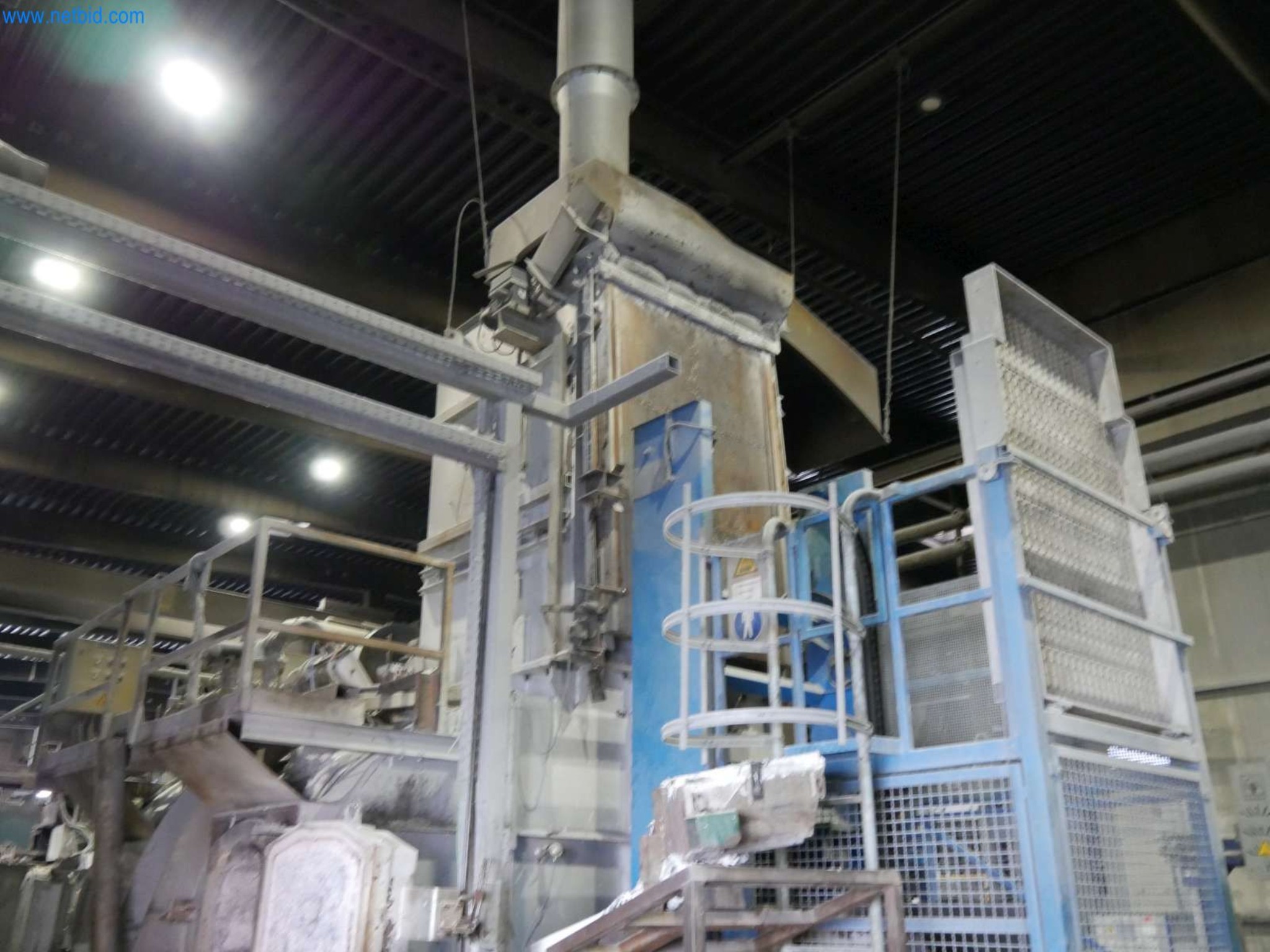 Machines & systems for light metal die casting (powertrain & structural parts)-4