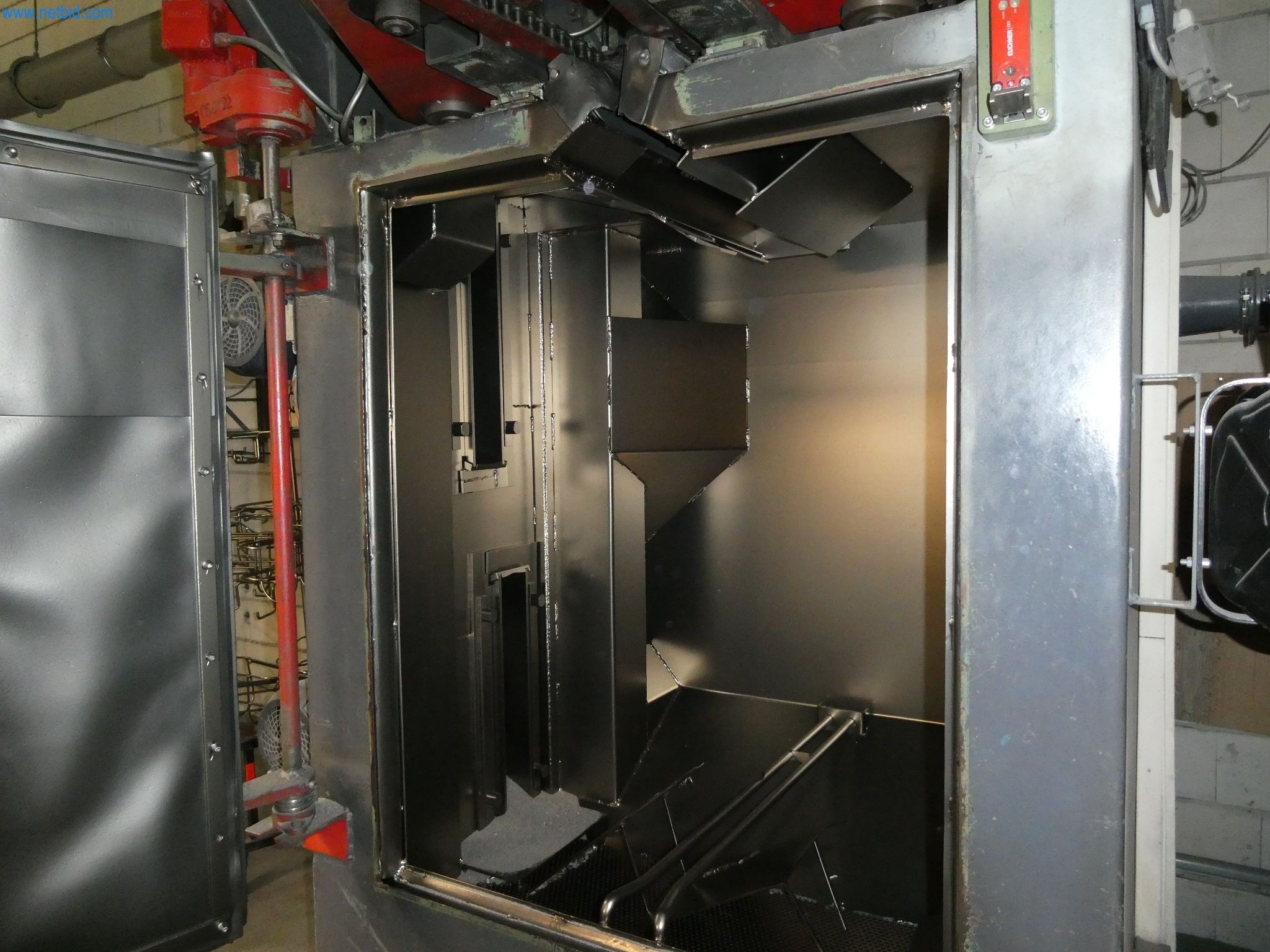 Machines & systems for light metal die casting (powertrain & structural parts)-5