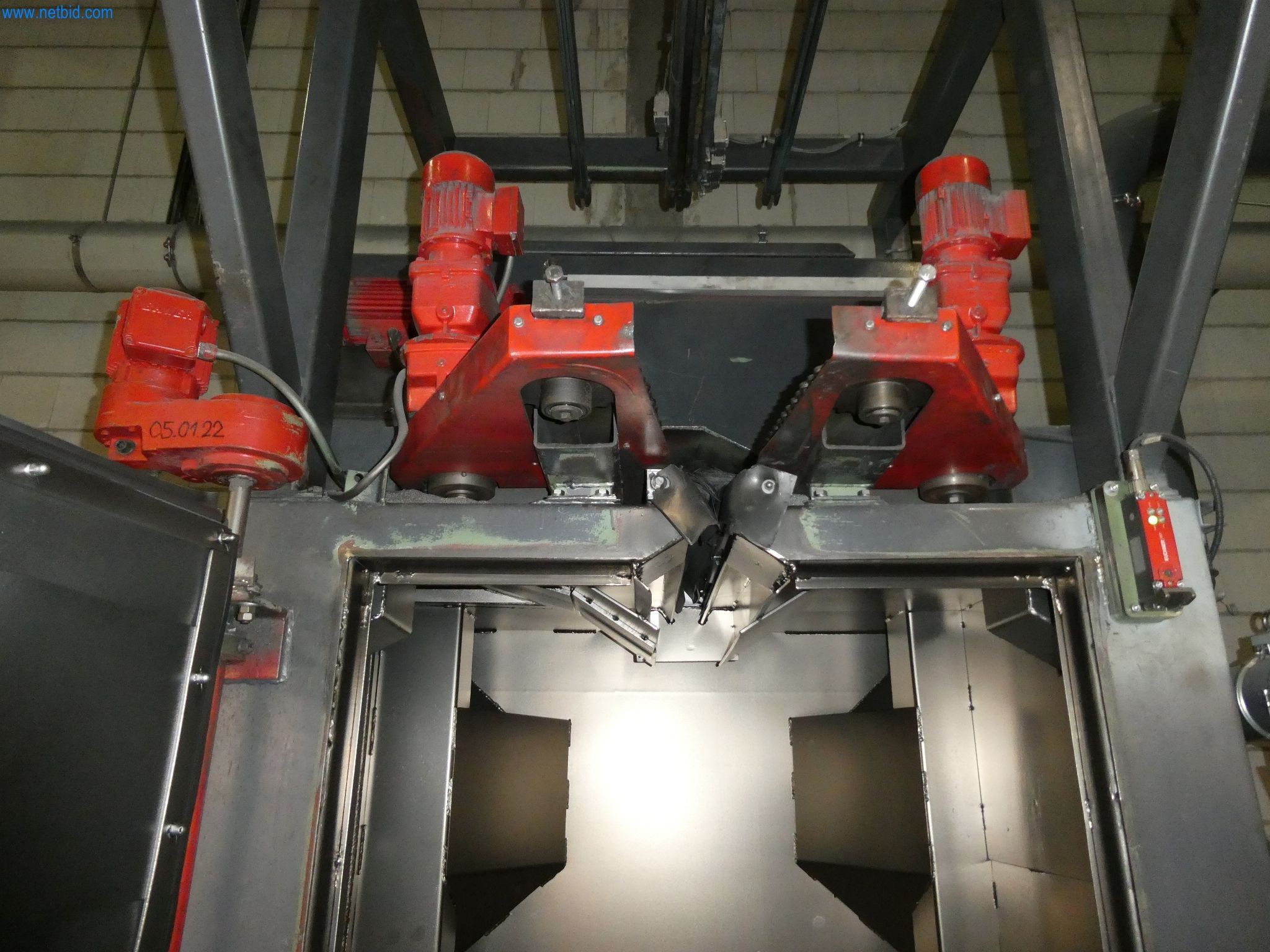 Machines & systems for light metal die casting (powertrain & structural parts)-7