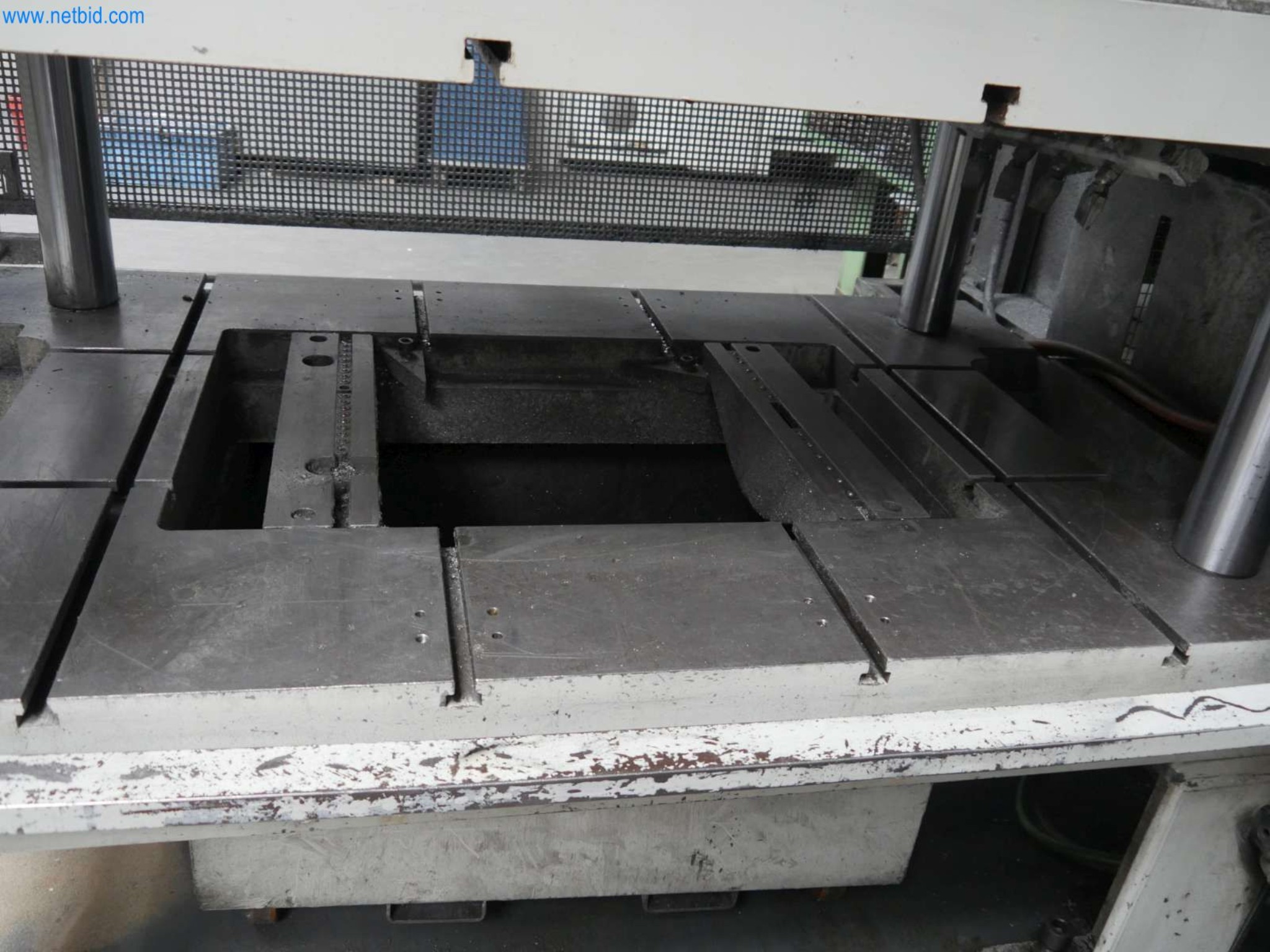 Maschinen & Anlagen für Leichtmetall-Druckguss (Powertrain & Strukturteile)-28