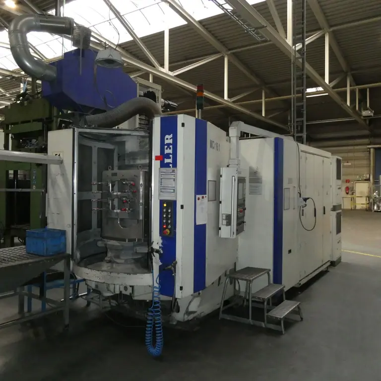 4-axis CNC machining center (51) Heller MCI16.1