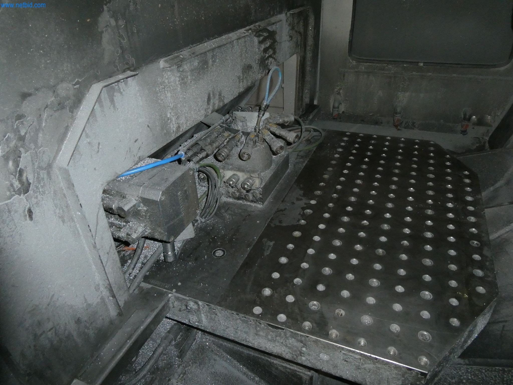 Machines & systems for light metal die casting (powertrain & structural parts)-11