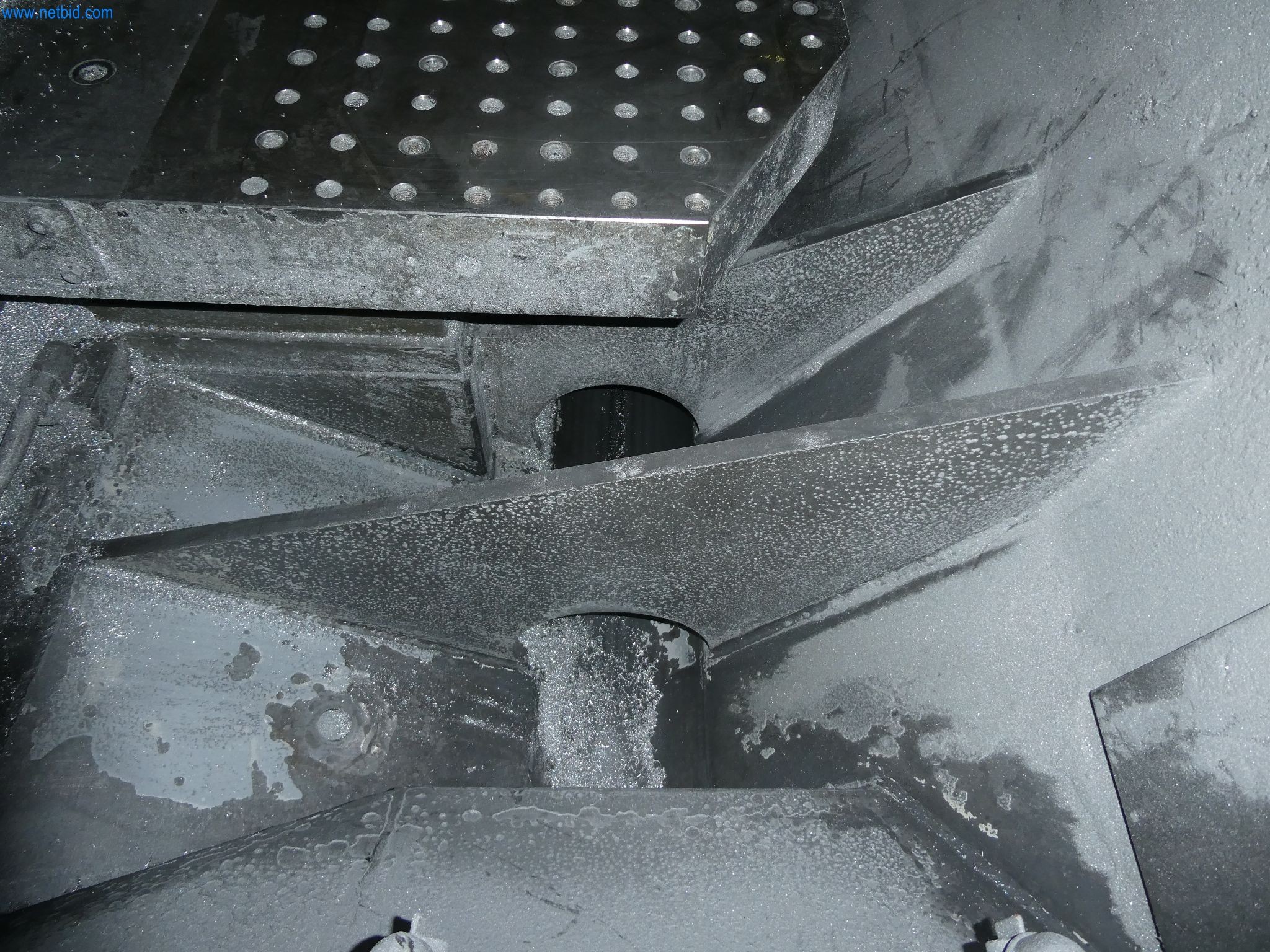 Machines & systems for light metal die casting (powertrain & structural parts)-12