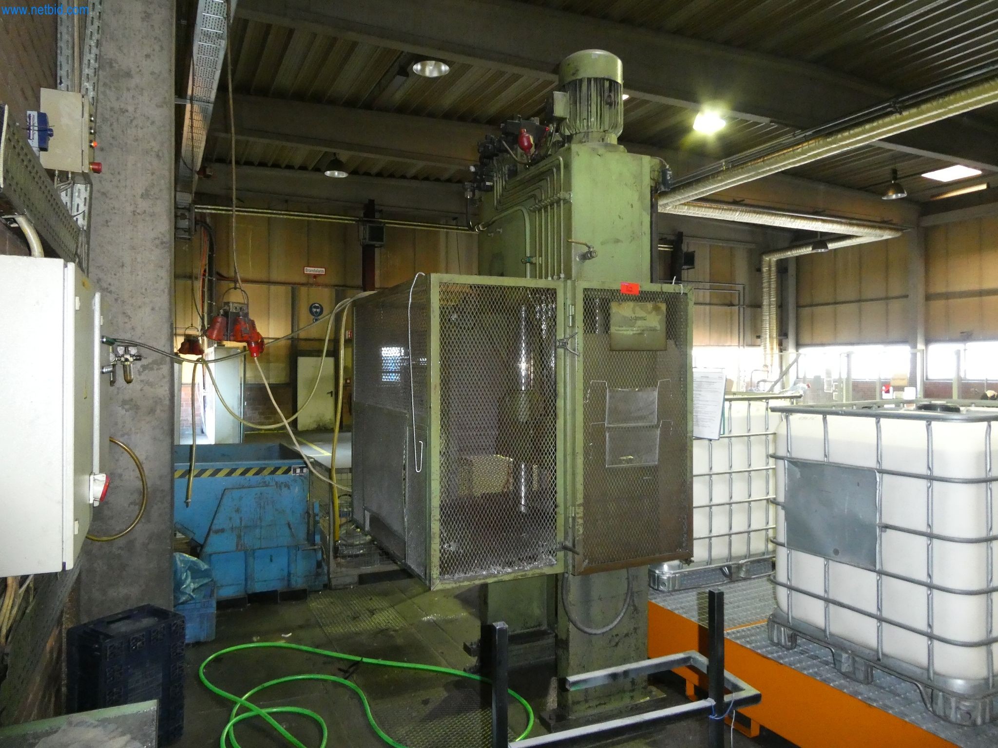 Machines & systems for light metal die casting (powertrain & structural parts)-3