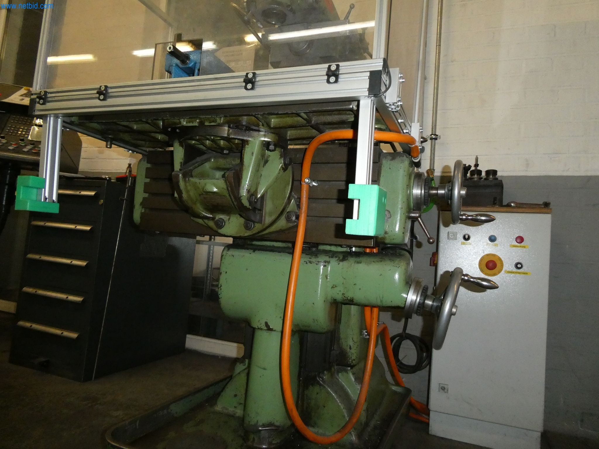 Machines & systems for light metal die casting (powertrain & structural parts)-8