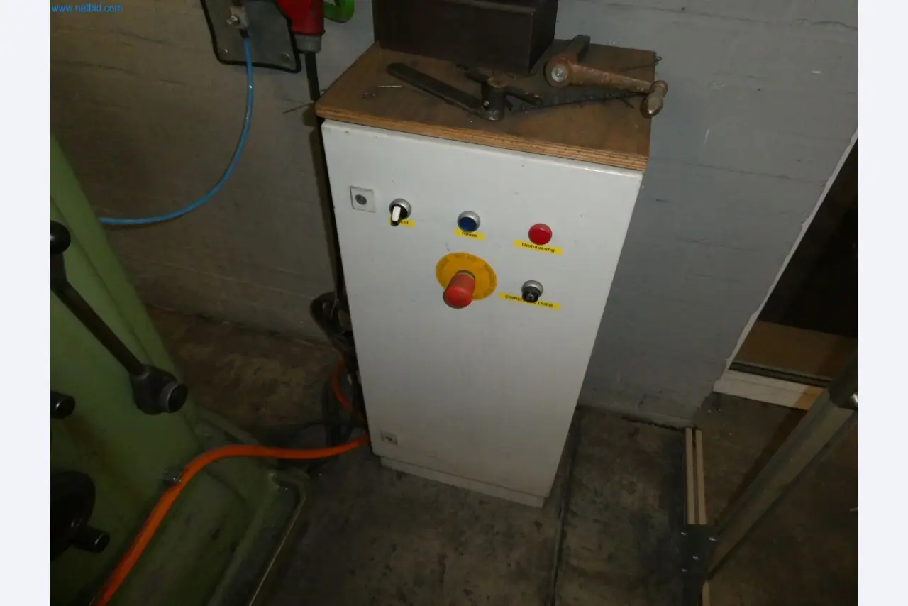 Machines & systems for light metal die casting (powertrain & structural parts)-9