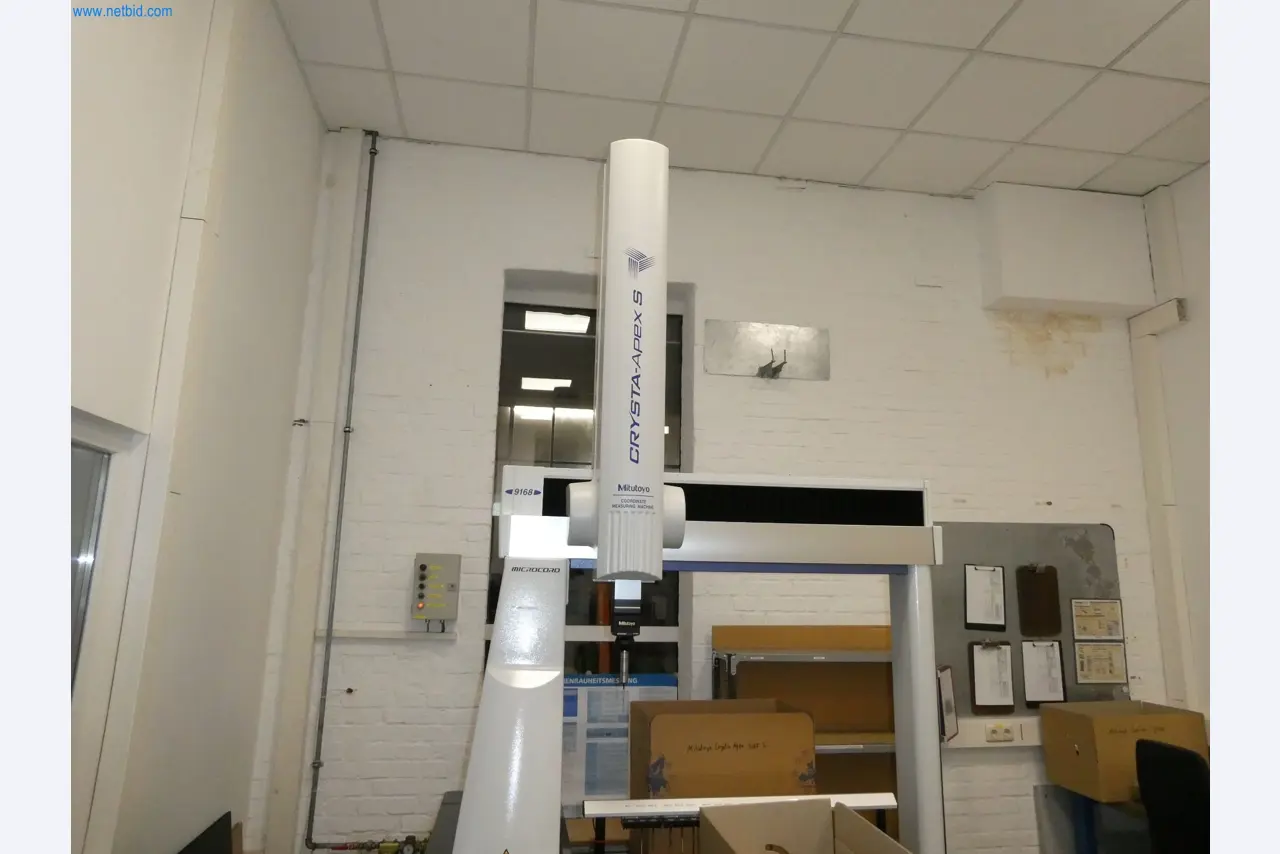 Machines & systems for light metal die casting (powertrain & structural parts)-3