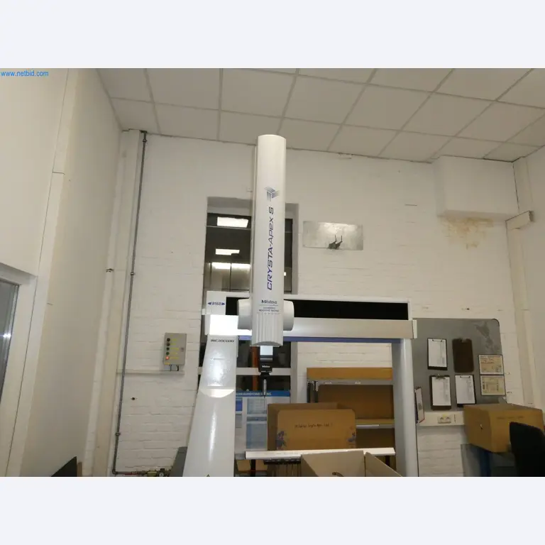 Machines & systems for light metal die casting (powertrain & structural parts)-3