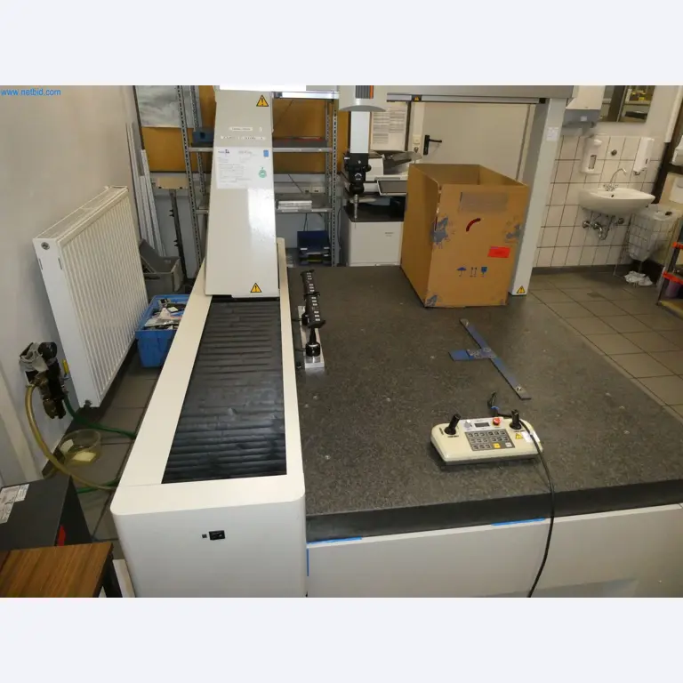 Machines & systems for light metal die casting (powertrain & structural parts)-3