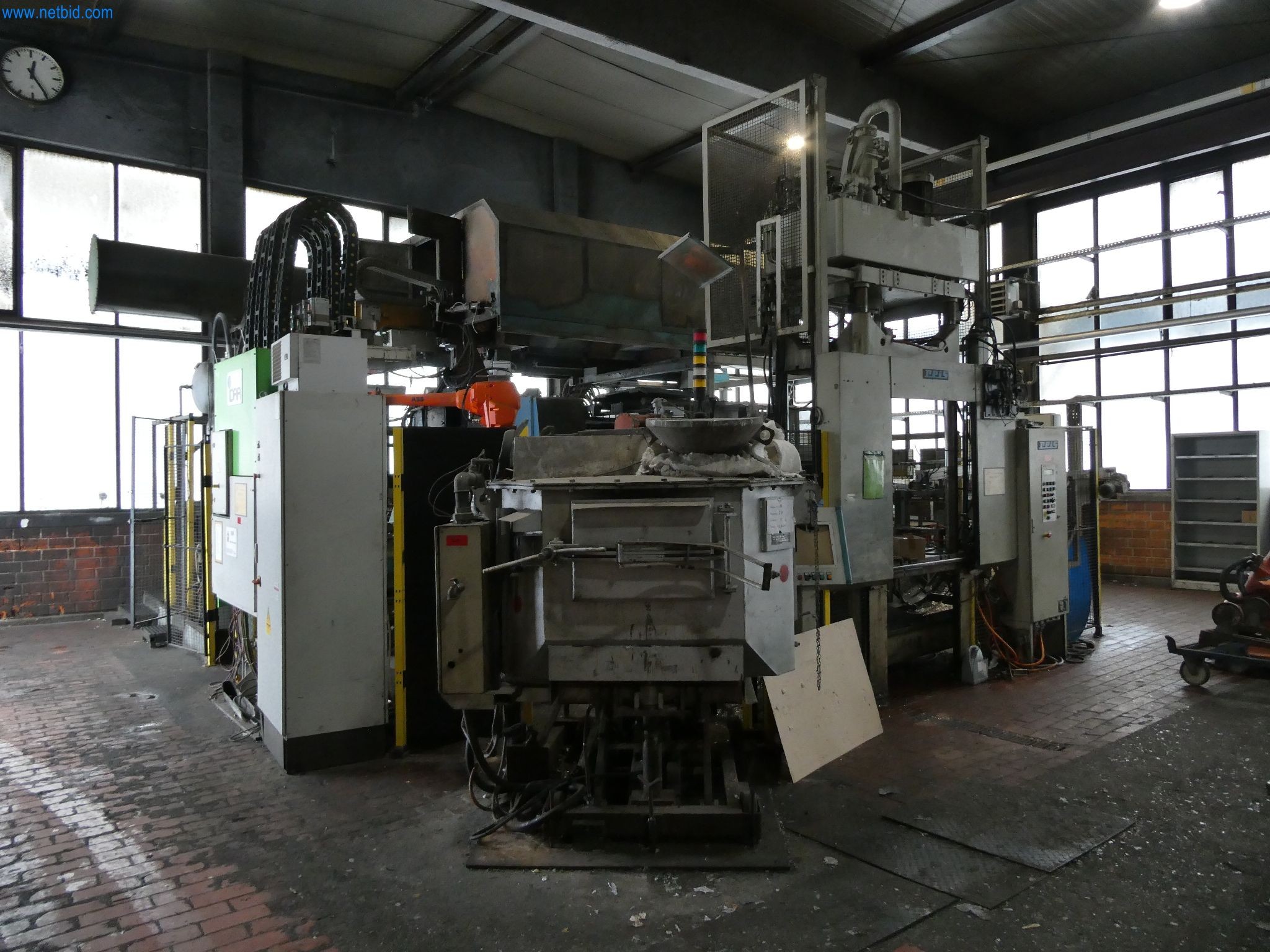 Machines & systems for light metal die casting (powertrain & structural parts)-2