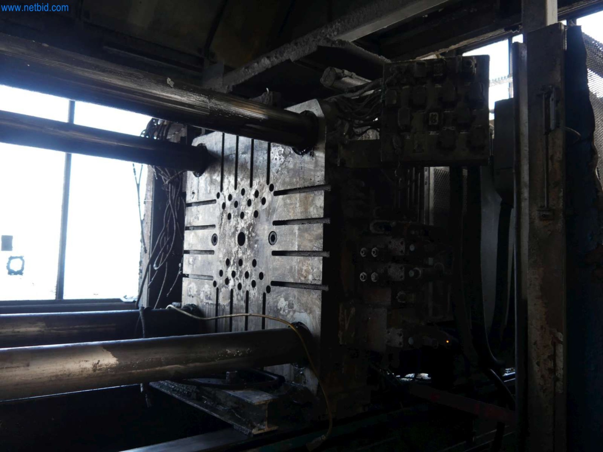 Machines & systems for light metal die casting (powertrain & structural parts)-20