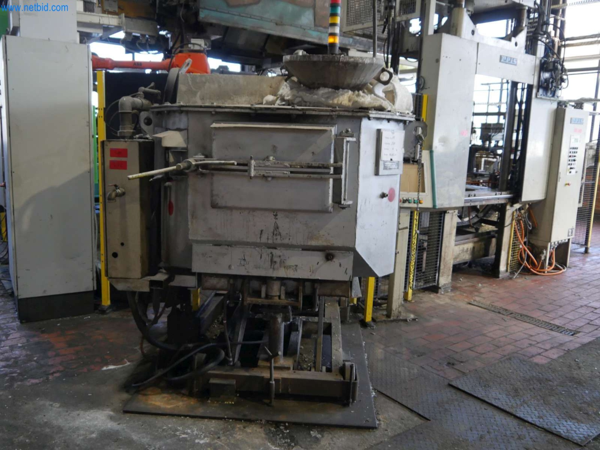 Machines & systems for light metal die casting (powertrain & structural parts)-25