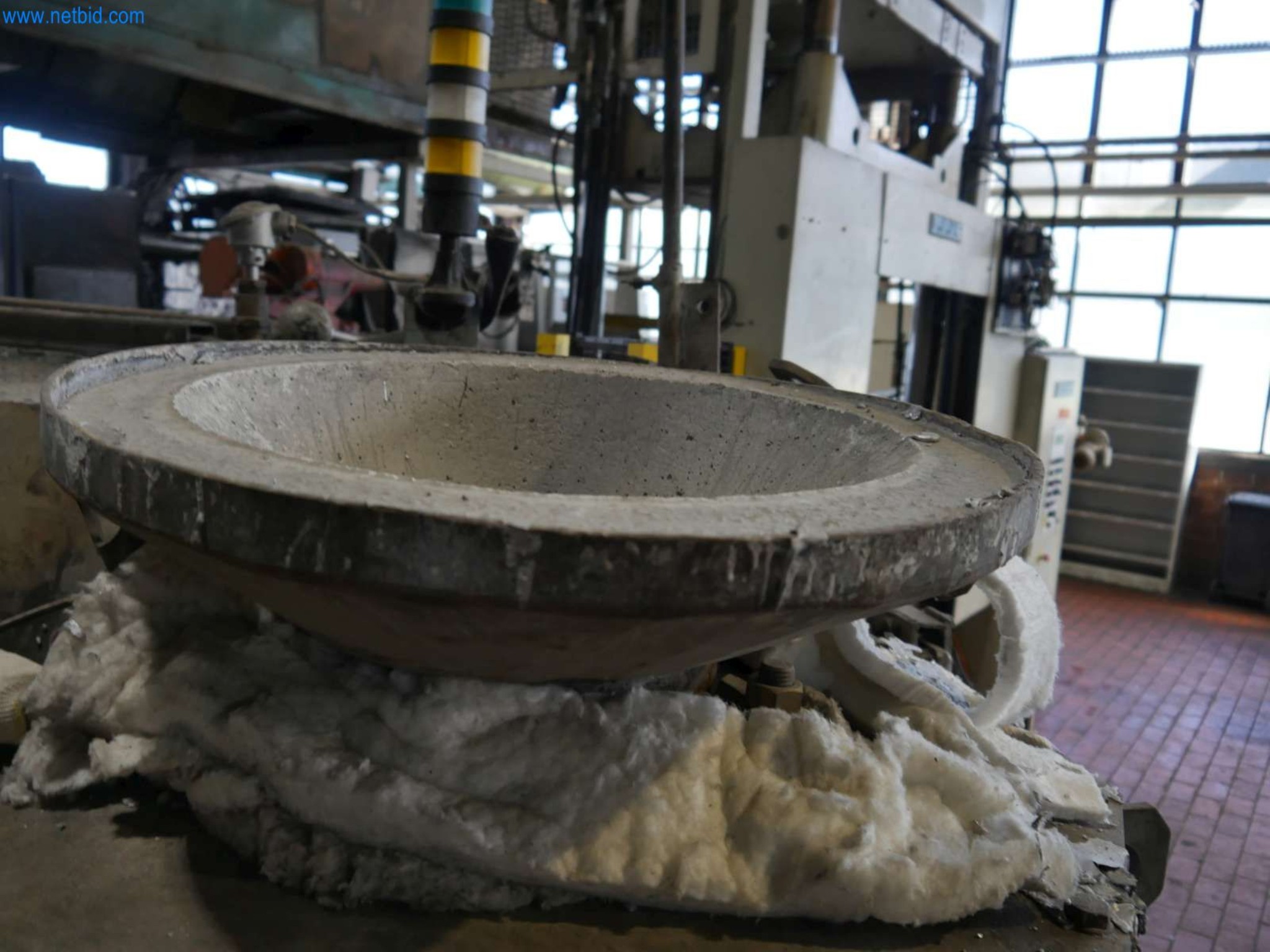 Machines & systems for light metal die casting (powertrain & structural parts)-31