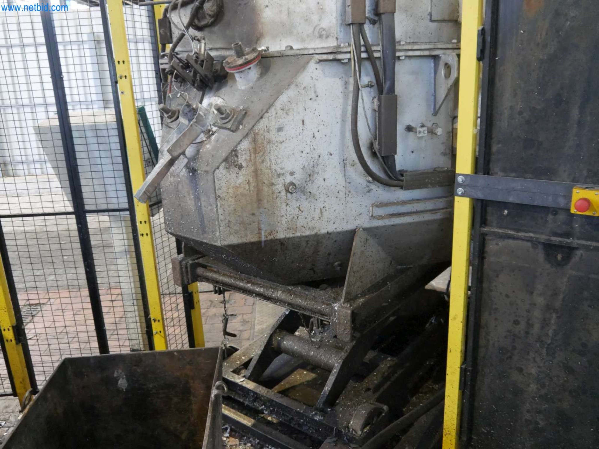Machines & systems for light metal die casting (powertrain & structural parts)-32