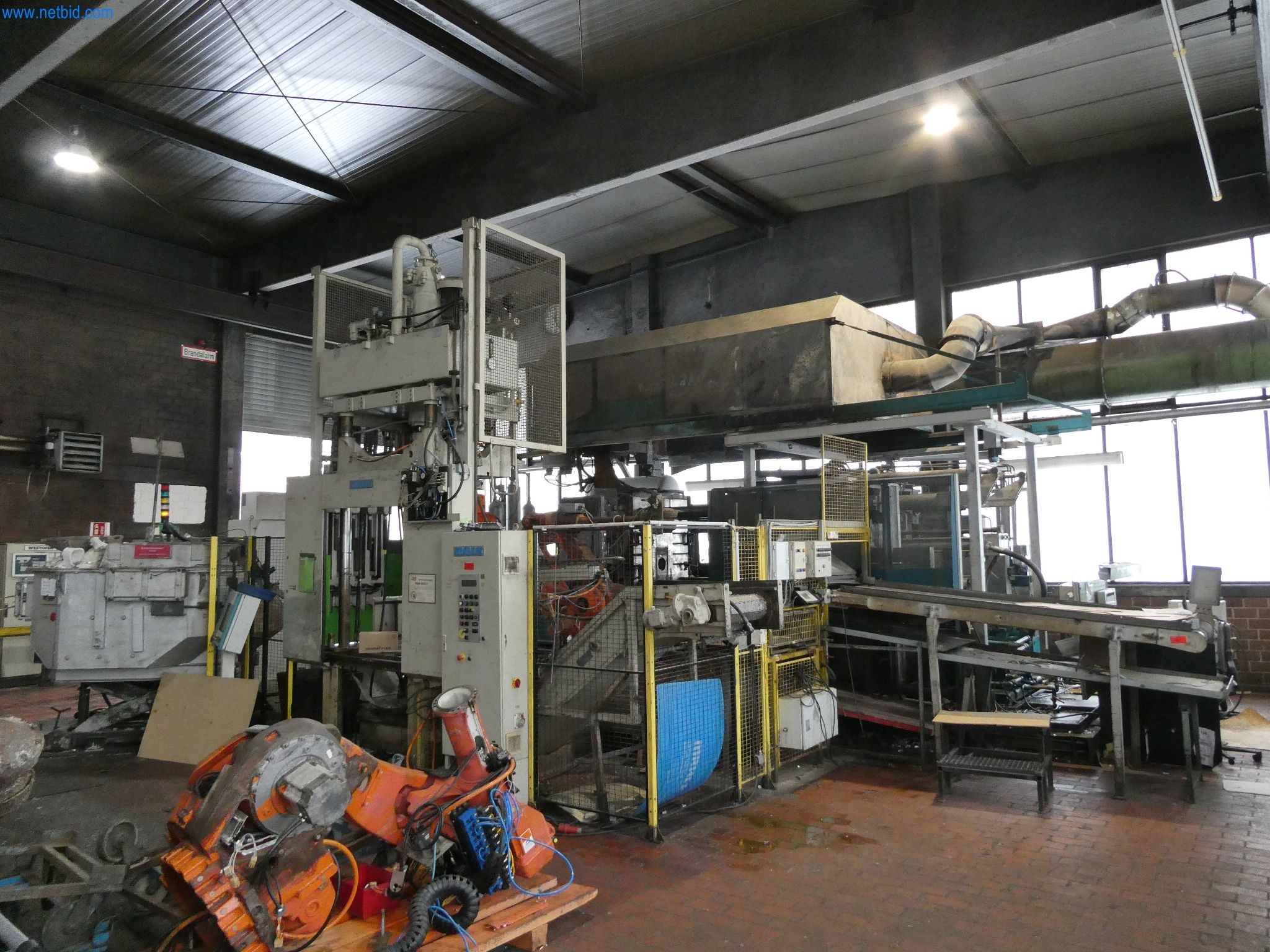 Machines & systems for light metal die casting (powertrain & structural parts)-1
