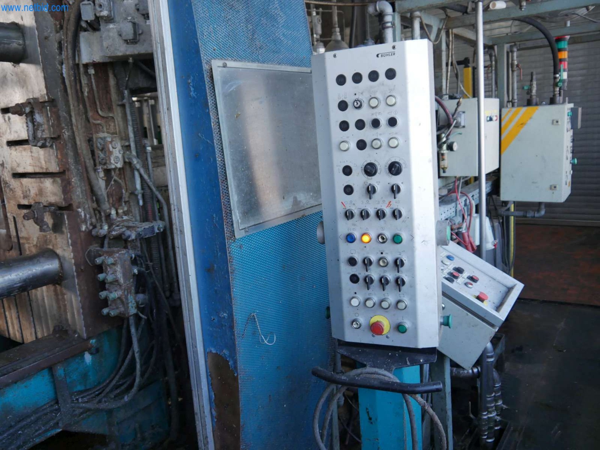 Machines & systems for light metal die casting (powertrain & structural parts)-9