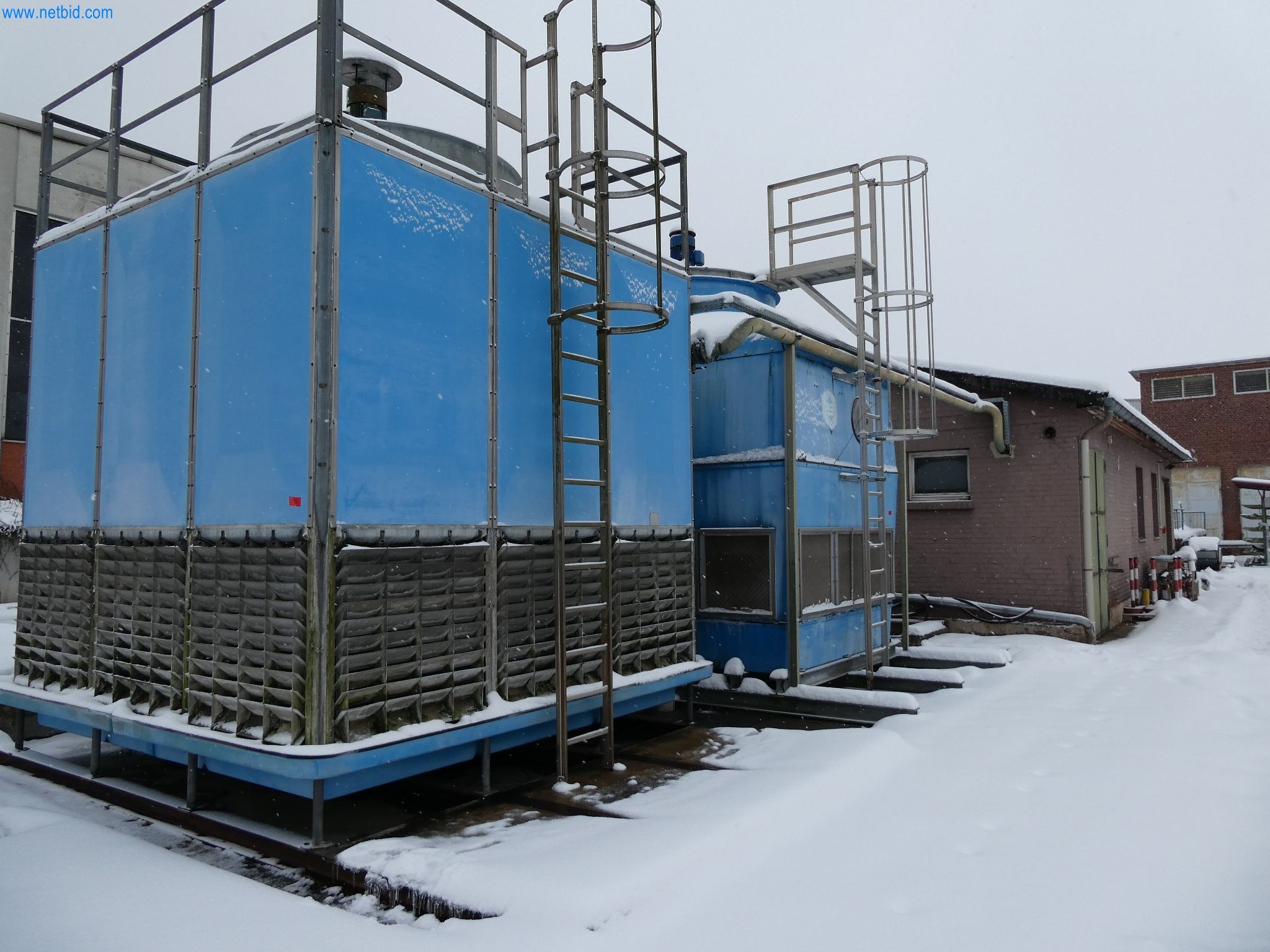 Machines & systems for light metal die casting (powertrain & structural parts)-11