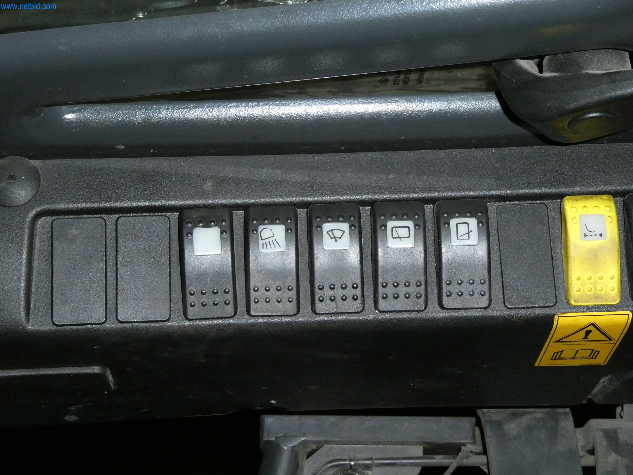 Máquinas e sistemas para a fundição injectada de metais ligeiros (grupos motopropulsores e peças estruturais)-5