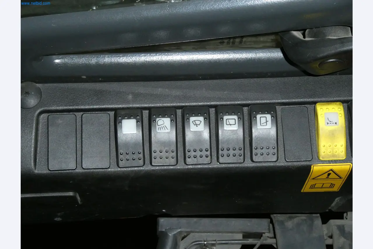 Máquinas e sistemas para a fundição injectada de metais ligeiros (grupos motopropulsores e peças estruturais)-5