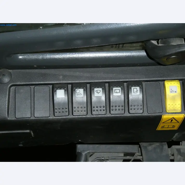 Máquinas e sistemas para a fundição injectada de metais ligeiros (grupos motopropulsores e peças estruturais)-5