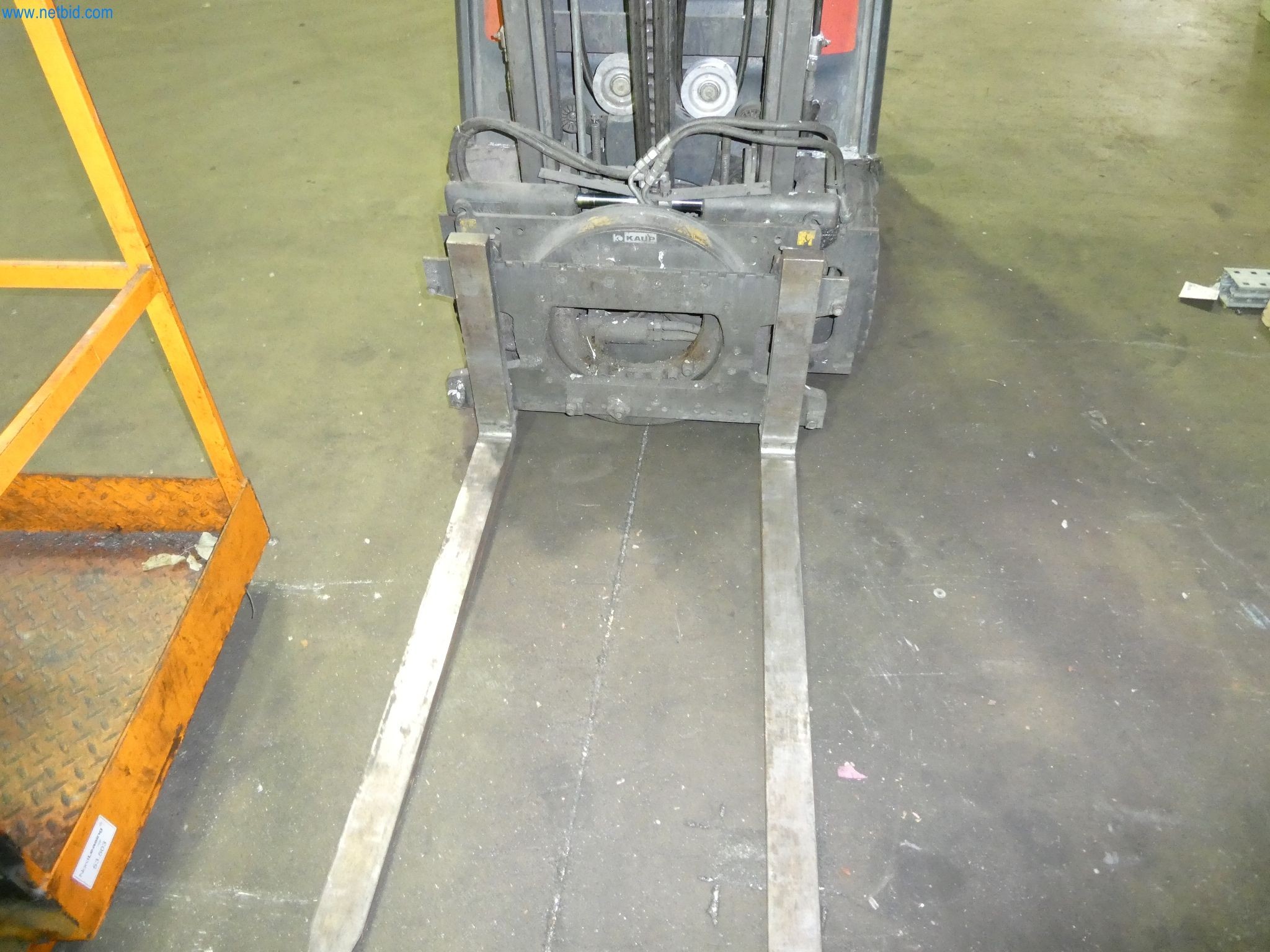 Máquinas e sistemas para a fundição injectada de metais ligeiros (grupos motopropulsores e peças estruturais)-6