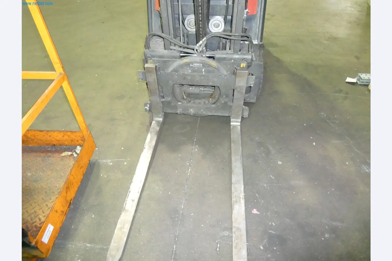 Máquinas e sistemas para a fundição injectada de metais ligeiros (grupos motopropulsores e peças estruturais)-6