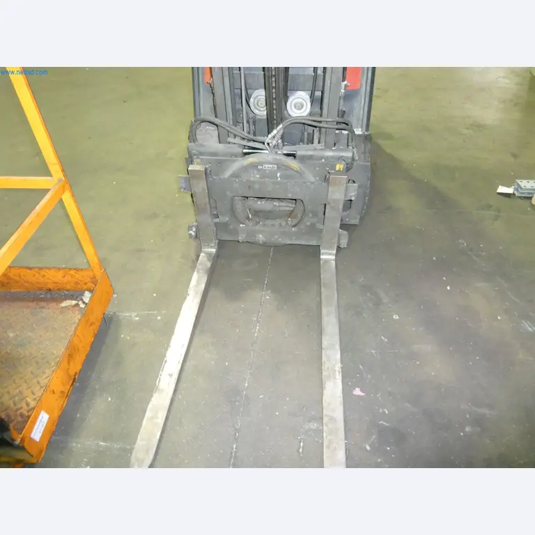 Máquinas e sistemas para a fundição injectada de metais ligeiros (grupos motopropulsores e peças estruturais)-6