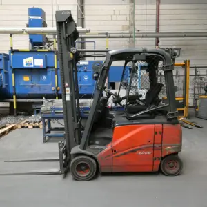 Electric forklift truck (18) later release 30.10.2026 Linde E20PH-01
