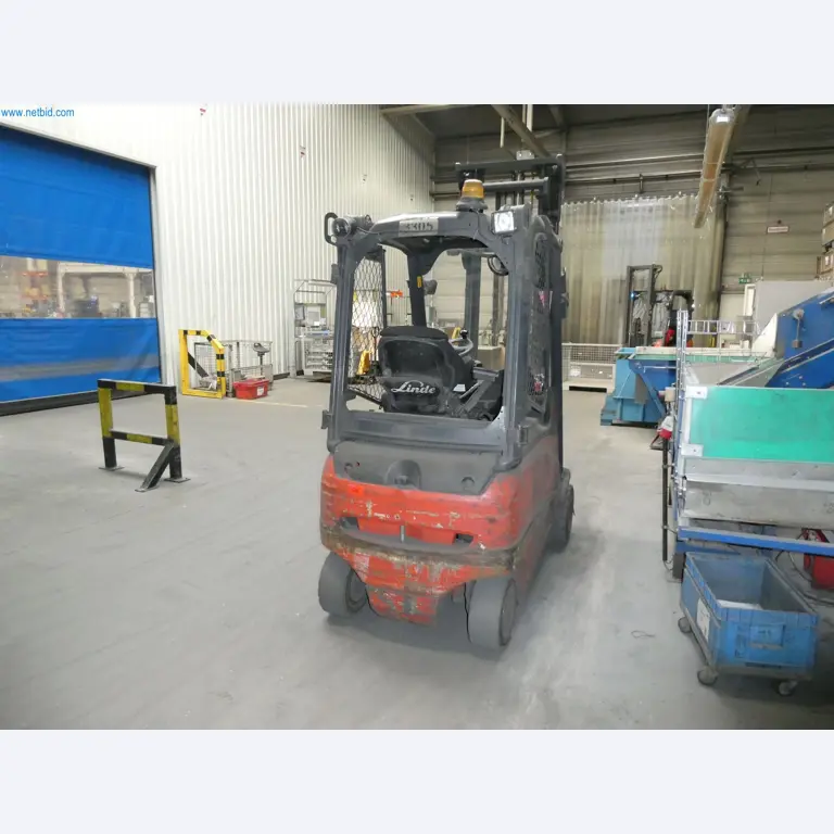 Máquinas e sistemas para a fundição injectada de metais ligeiros (grupos motopropulsores e peças estruturais)-3