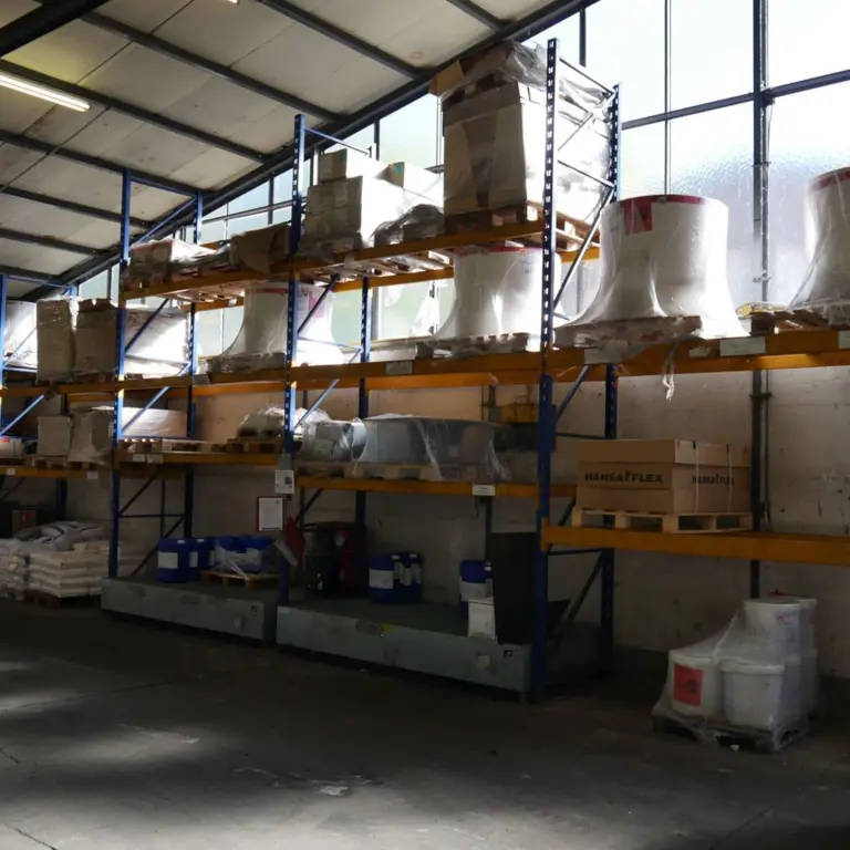 Pallet storage rack