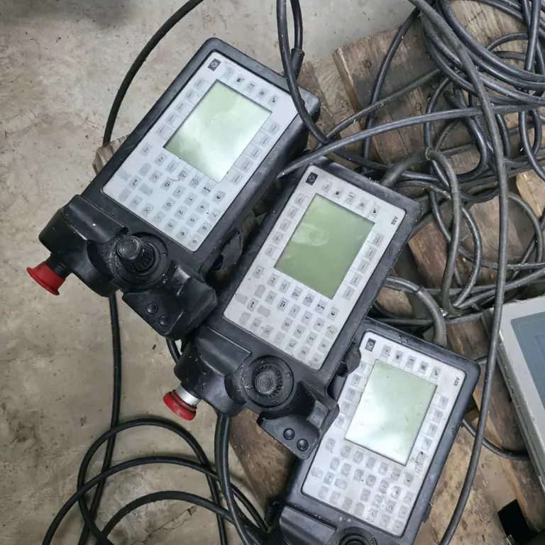 3 Programmierhandgerät / Teach Pendant / Prozesscontroller ABB S4C / S4C Plus