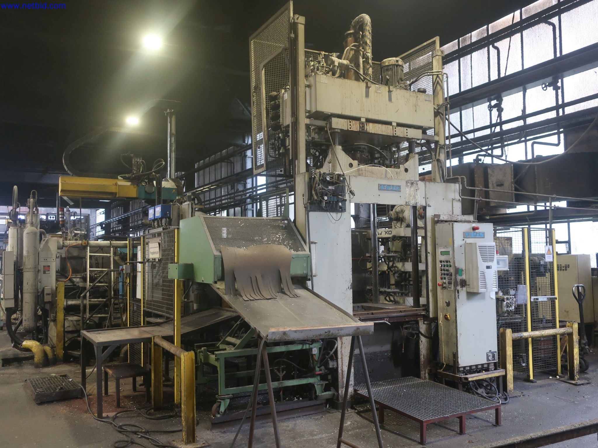 alu druckguss Lübeck - Systemy produkcji odlewów aluminiowych / Topialnia / Zapewnienie jakości / Produkcja form / Urządzenia peryferyjne-9