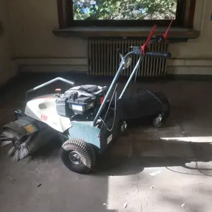 Motorized sweeper broom KM