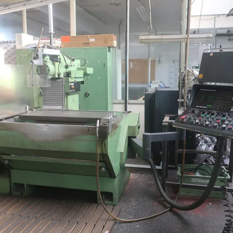 Universal milling machine Deckel FP41NC