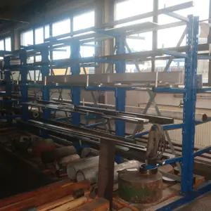 2 Cantilever racking