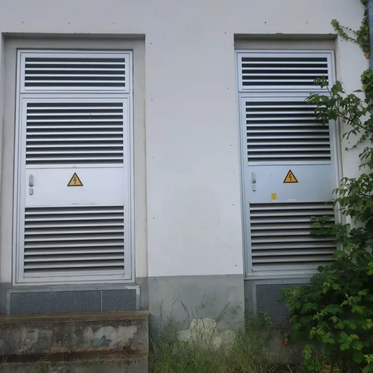 2 Medium-voltage transformers (surcharge subject to change)
