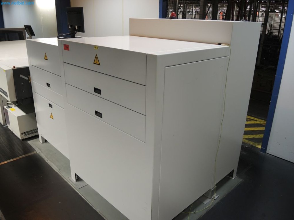 Máquinas de produção de uma empresa de impressão-3