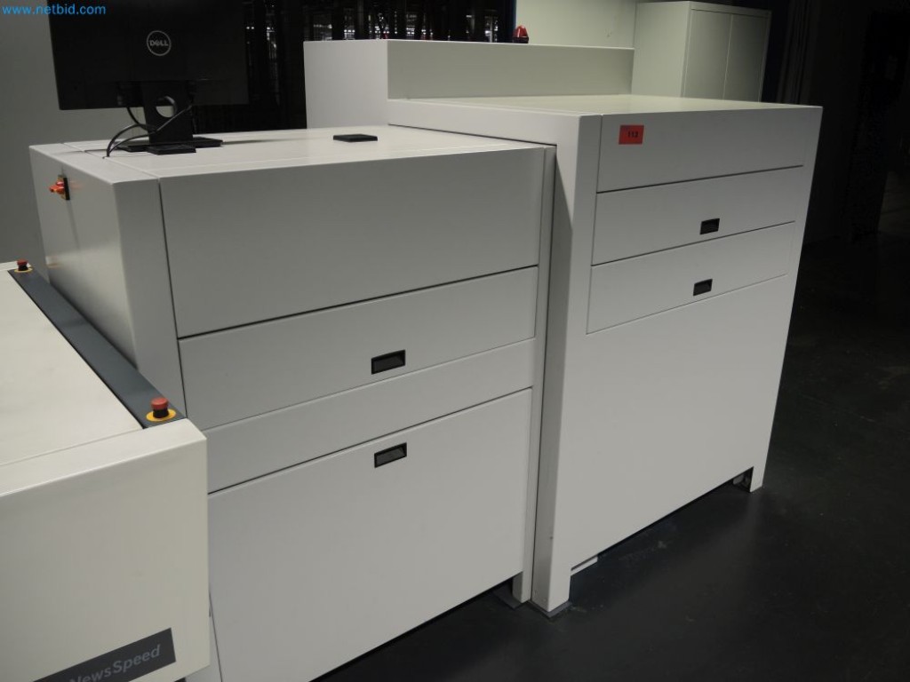 Máquinas de produção de uma empresa de impressão-5