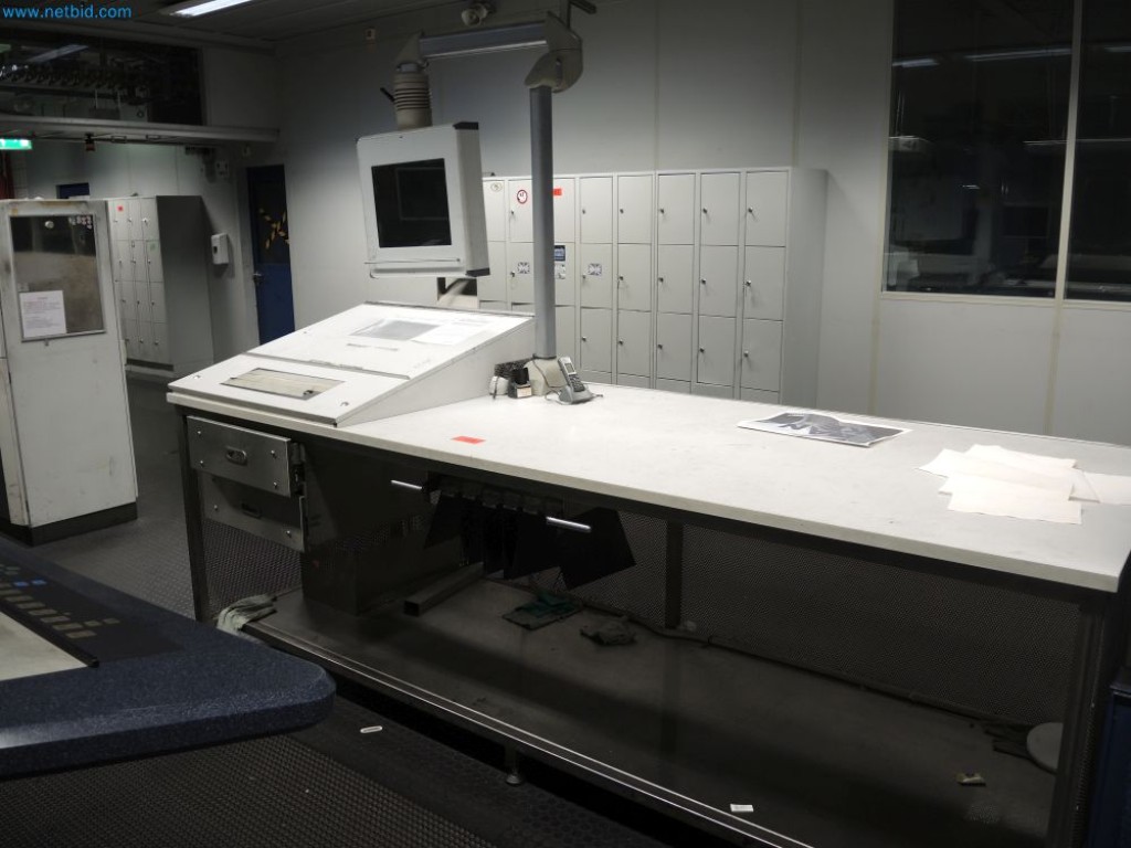 Výrobní stroje tiskařské společnosti-1